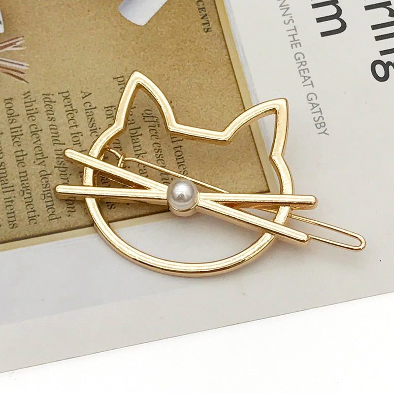 This is a Cute Cat Hair Pin Imitation Pearl Hairpin