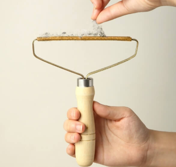 This is a LINT-FREE BRUSH